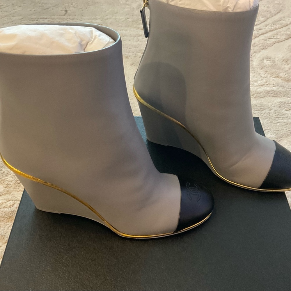 22B Chanel Wedge Ankle Boots size 38 - Picture 5 of 15